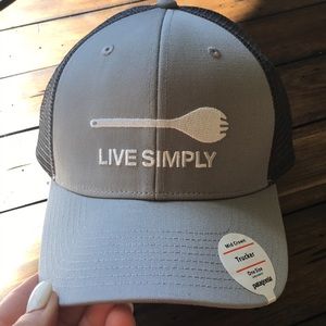 Patagonia 💜Live Simply Hat BNWT!